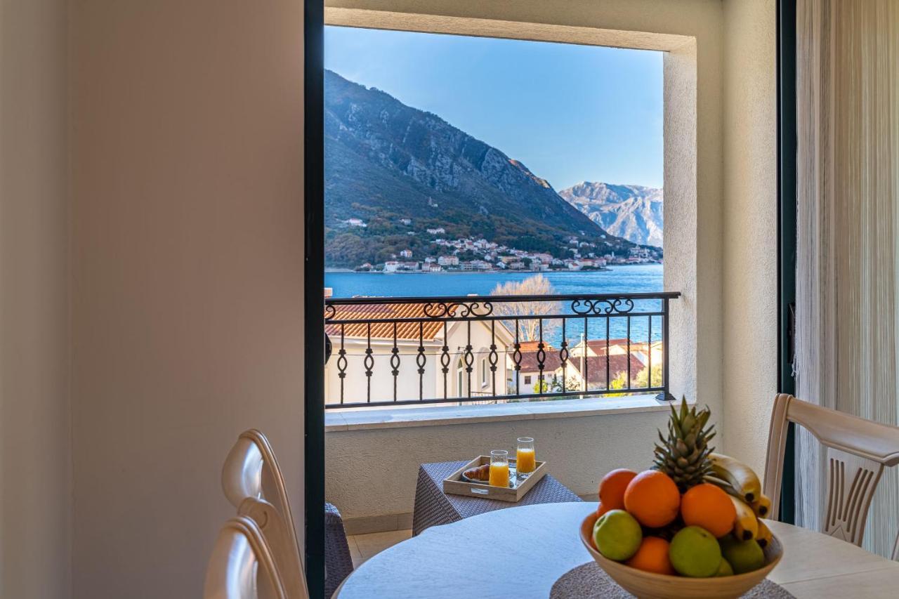 Boka View Luxury Suite - With Free Garage Parking โกตอร์ ภายนอก รูปภาพ